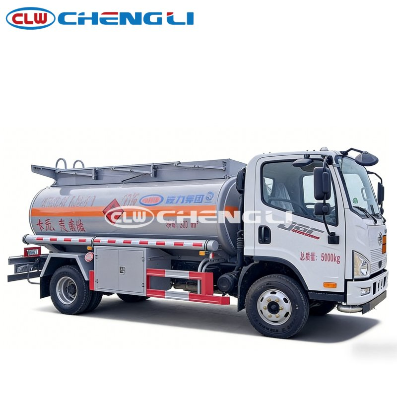 Camion-citerne carburant Shacman 4×2 · 5.9 m³