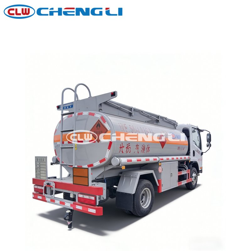Camion-citerne carburant Shacman 4×2 · 5.9 m³