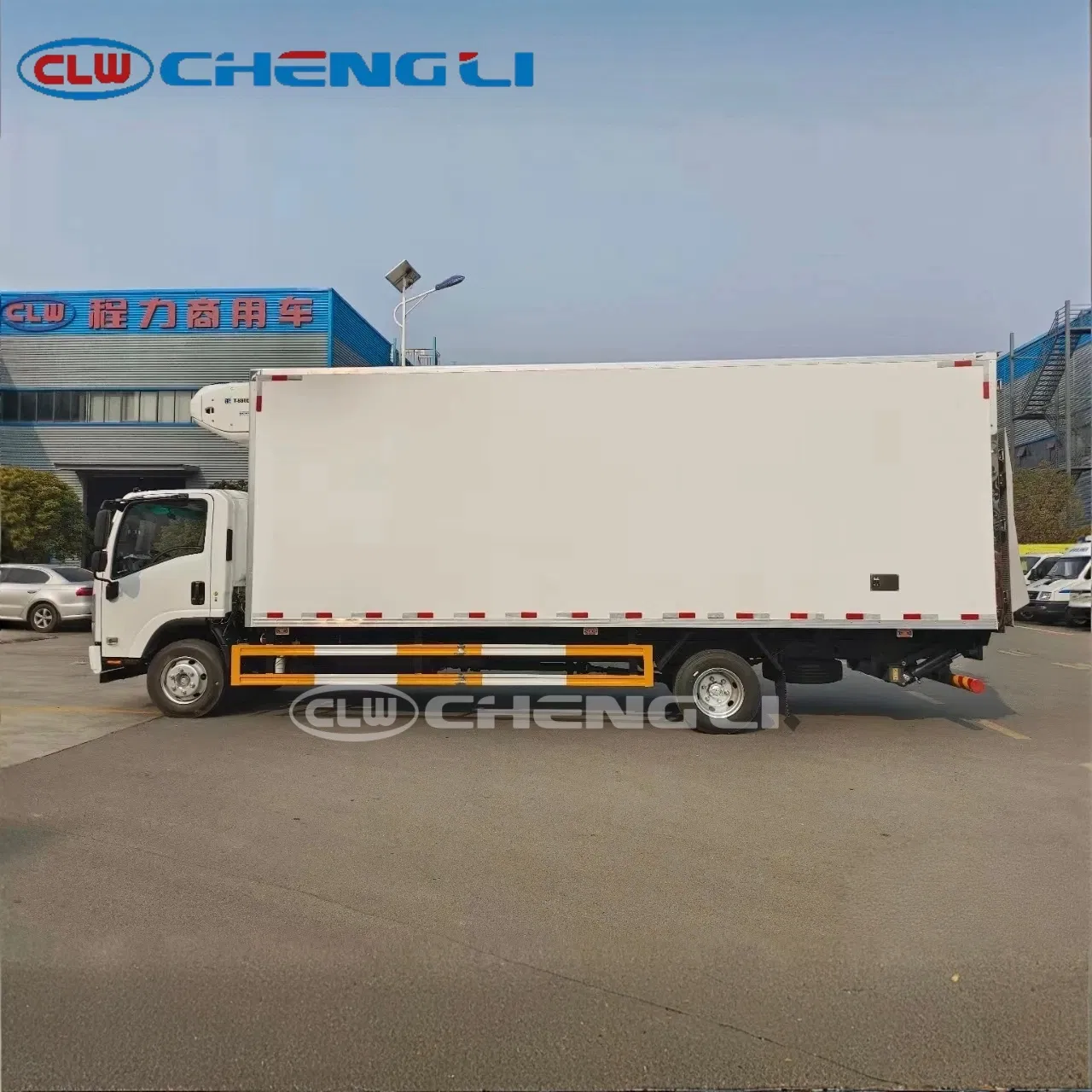 Camion frigorifique Isuzu 4×2