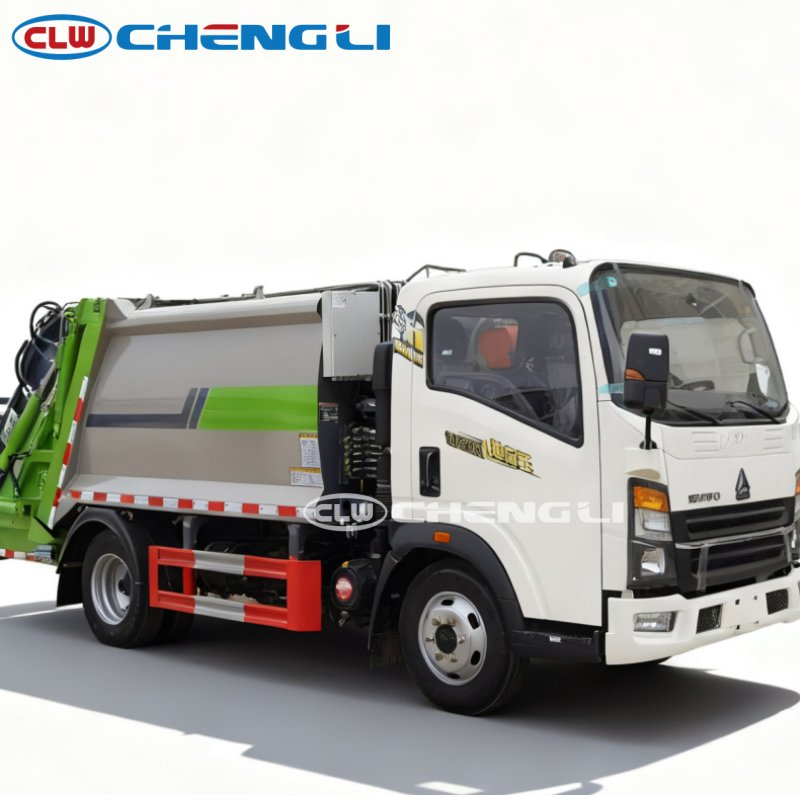 Benne à ordures ménagères Sinotruk 4×2 · 5 500 L