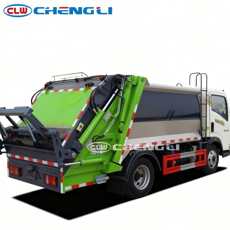 Benne à ordures ménagères Sinotruk 4×2 · 5 500 L