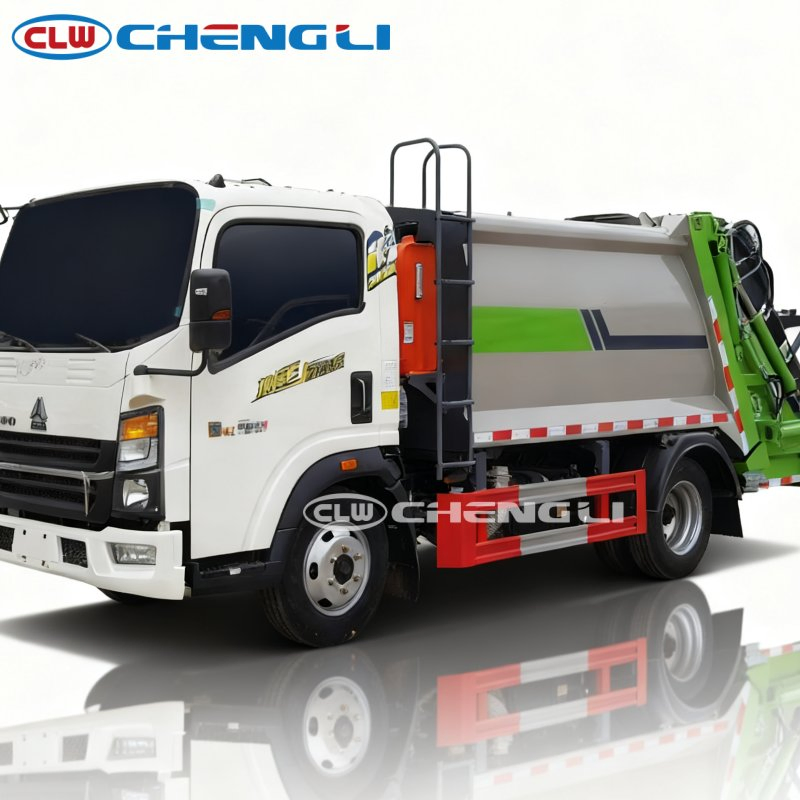 Benne à ordures ménagères Sinotruk 4×2 · 5 500 L