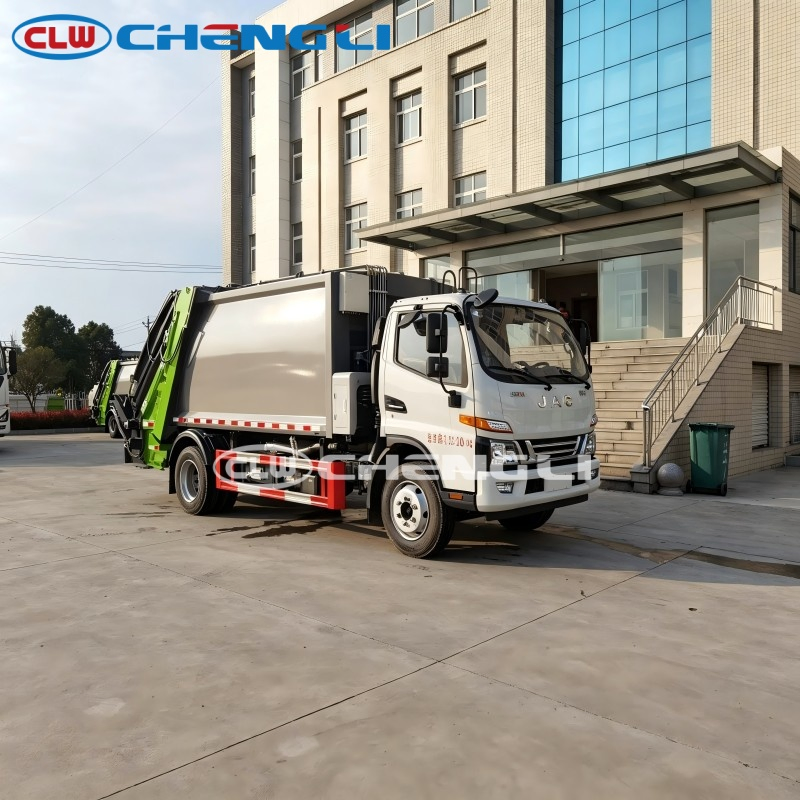 Camion poubelle JAC en gros 11m³ compacteur de déchets à chargement arrière pour la gestion des déchets pictures & photos